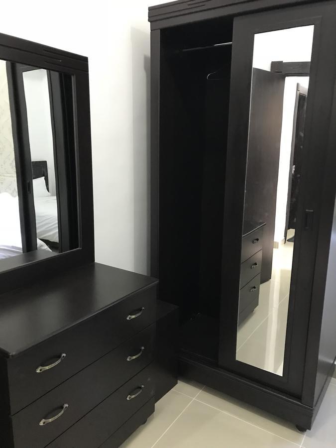 Heidelberg Apartment Kuwait City Esterno foto