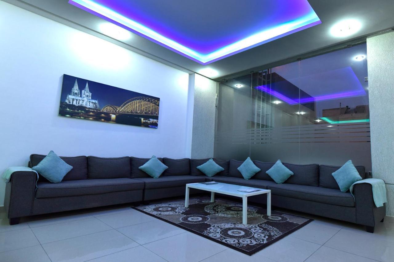Heidelberg Apartment Kuwait City Esterno foto