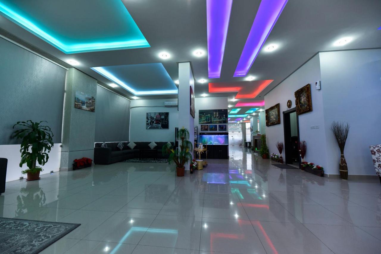 Heidelberg Apartment Kuwait City Esterno foto