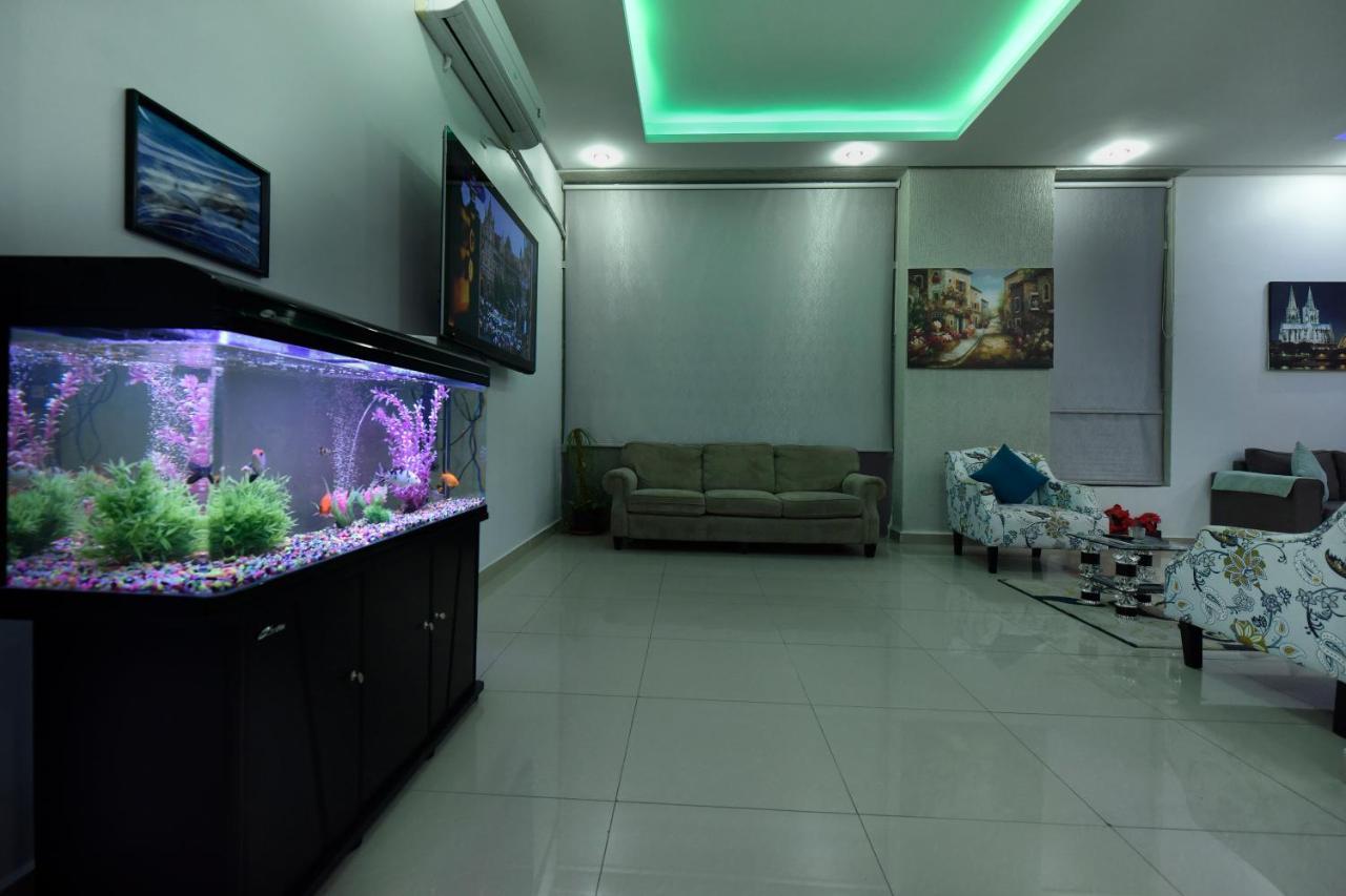Heidelberg Apartment Kuwait City Esterno foto
